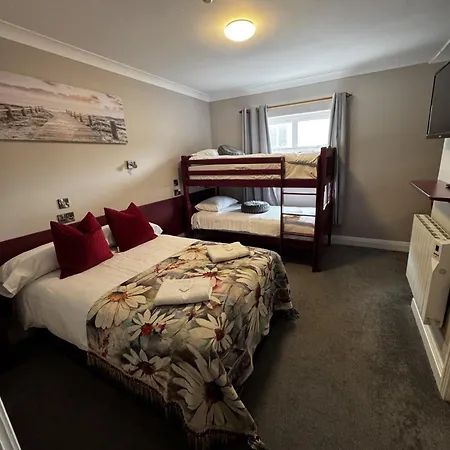 Отель Tralee Holiday Lodge Трали