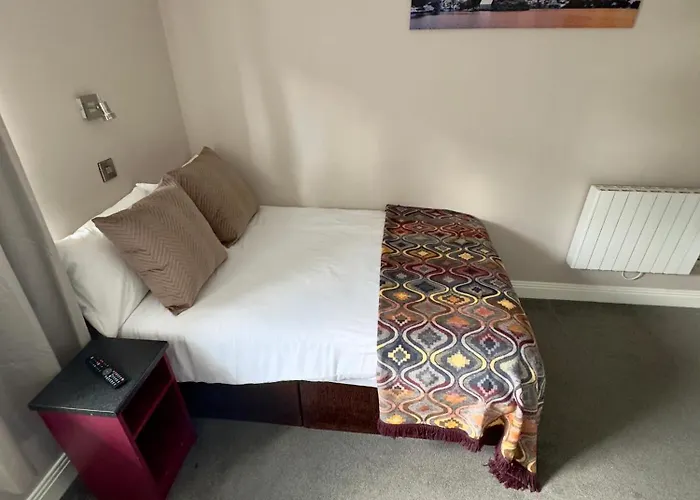 Tralee Holiday Lodge Hotel *